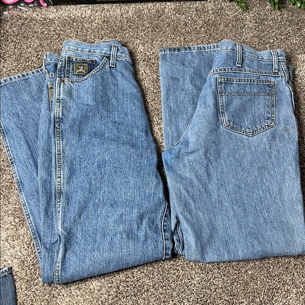 Cinch green label jeans 33X34 2 pair
